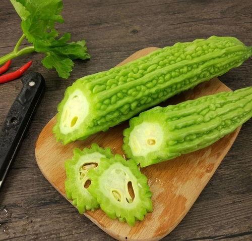 夸克怎样吃瓜,揭秘宇宙中的“瓜果盛宴”