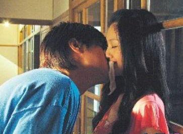 接吻图片明星,浪漫画面背后的故事