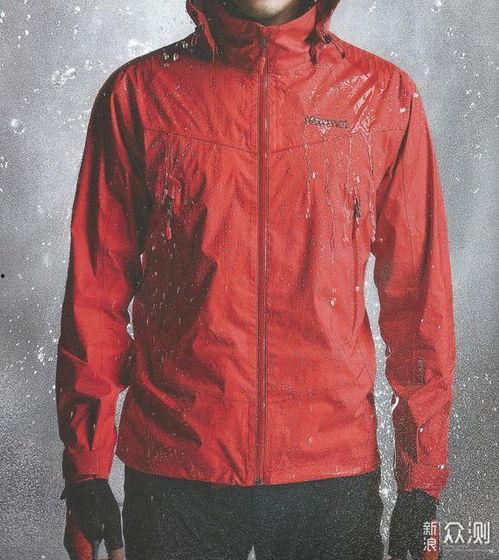 明星私服冲锋衣,私服中的冲锋衣潮流解析