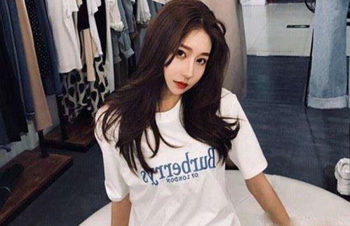 抖音网红丝袜,抖音网红演绎时尚潮流新篇章