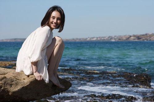 明星户外拍照姿势